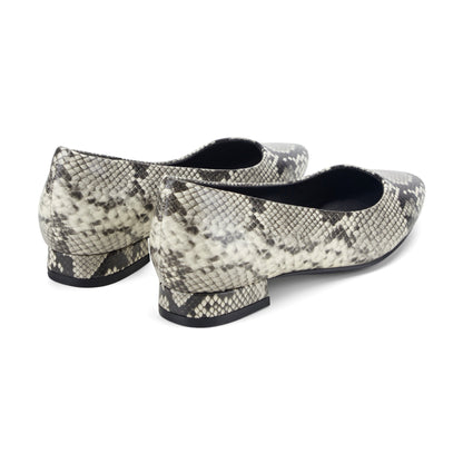 Rockport Tessa Total Motion Pointy Toe Dress Flats